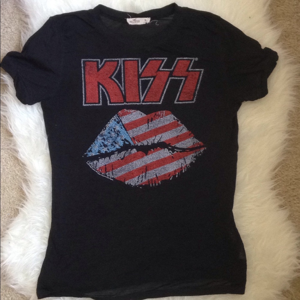 Hollister kiss shirt